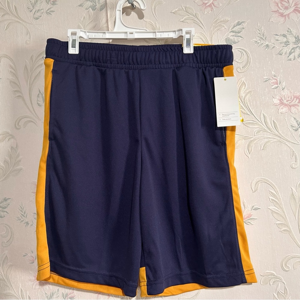 Nwt mesh shorts size S